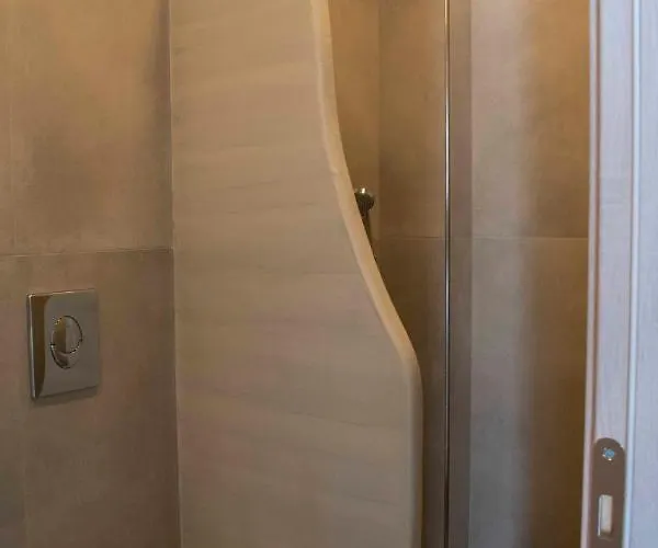 金乔治宾馆 招待所 卡特瑞杜斯