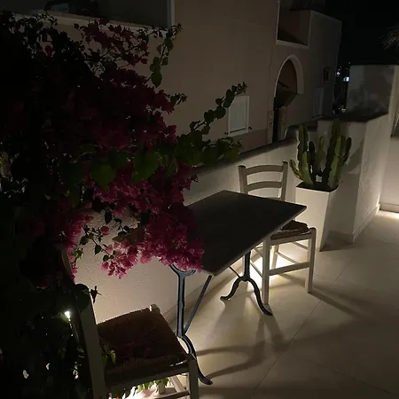 George Affittacamere Karterados (Santorini)