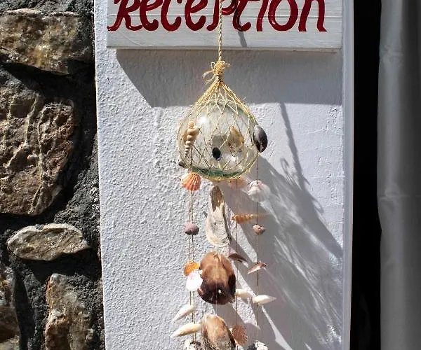 George Affittacamere Karterados (Santorini)