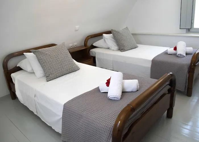 George 4* Karterados (Santorini)