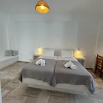 George 4*