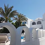 George 4* Καρτεράδος