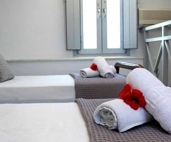 George Pensión Karterados (Santorini)