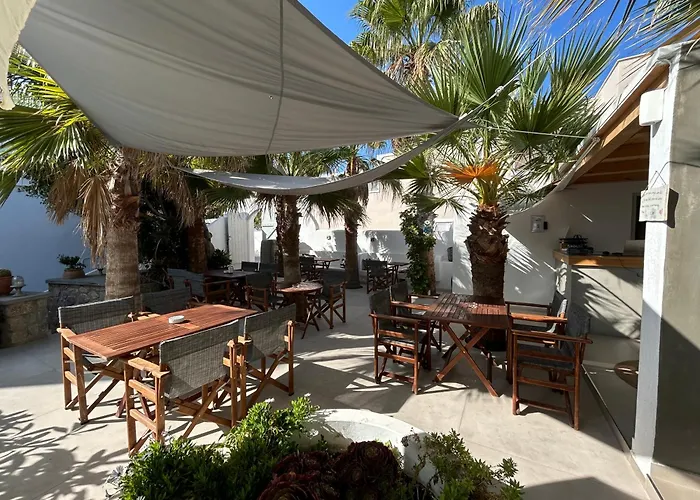 Pensión George Karterados (Santorini)