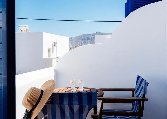 George Pensión Karterados (Santorini)