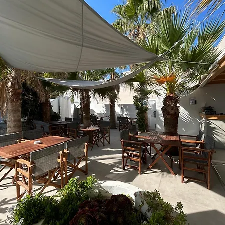 Pensión George Karterados (Santorini)